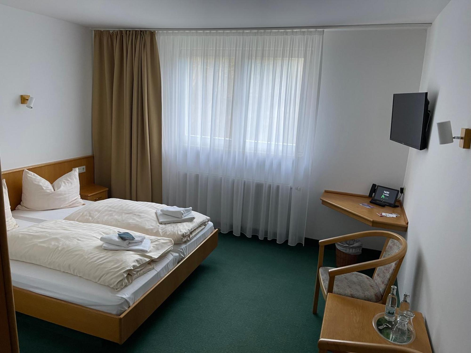 Waldhotel Linzmuehle Kahla  Extérieur photo